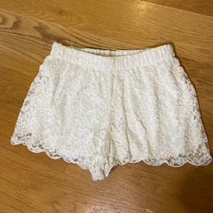 White lace high-waisted shorts size small